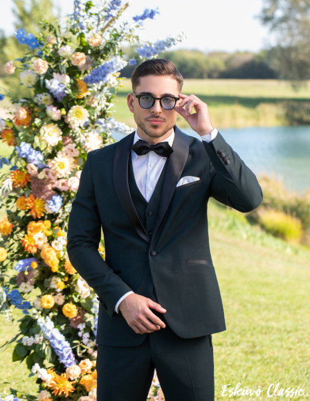 eskuvo-classic-ugo-logos-60