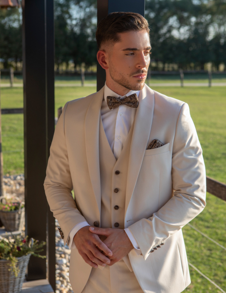 eskuvo-classic-ugo-logos-87