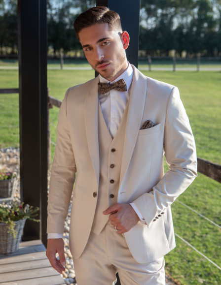 Bézs Ceremónia Szmoking