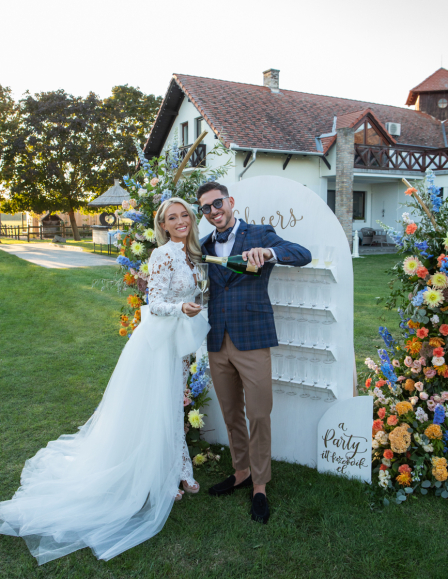 eskuvo-classic-ugo-logos-92